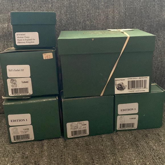 Harmony Kingdom Retired Racers - Picture 2 of 5